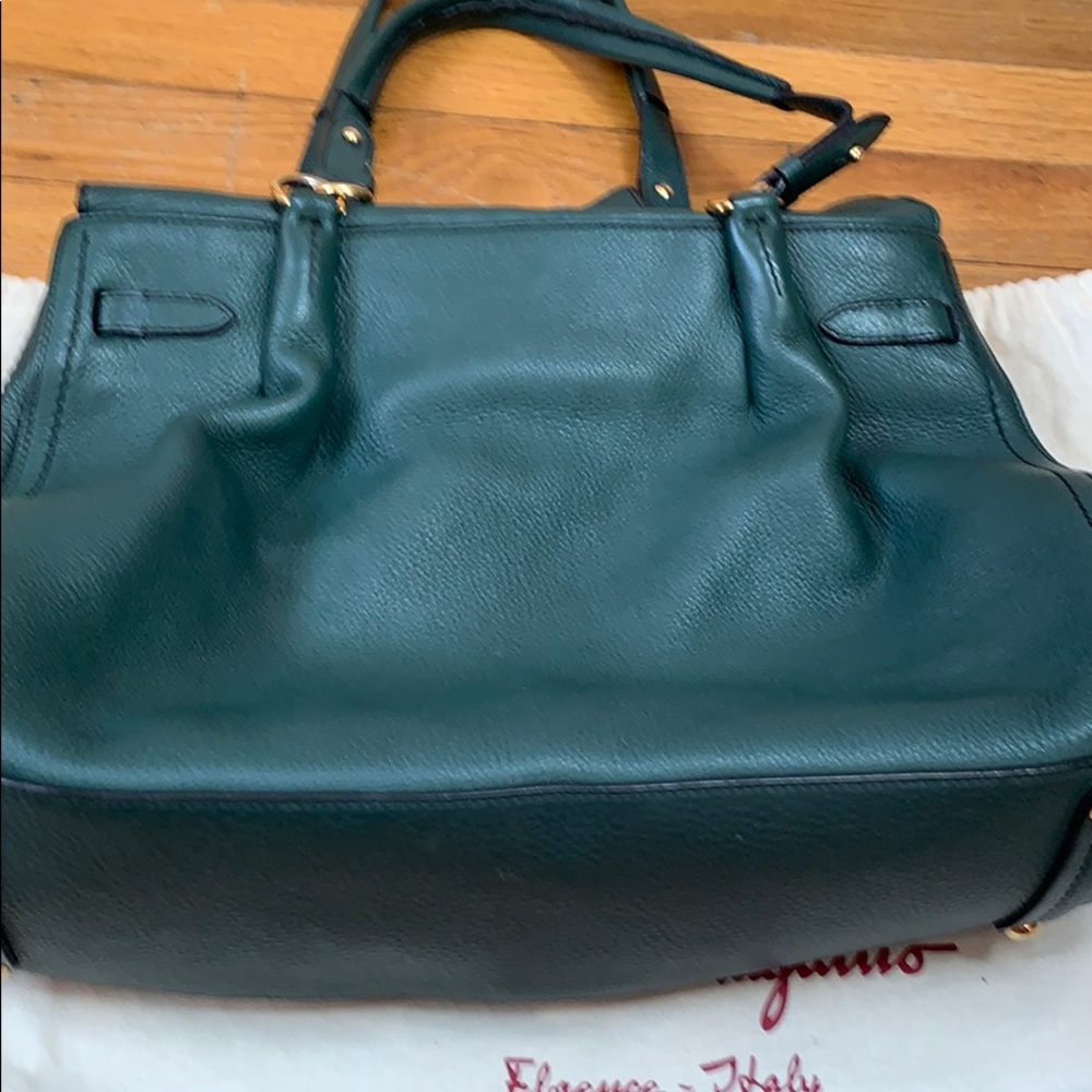 Salvatore Ferragamo handbag - Picture 8 of 15